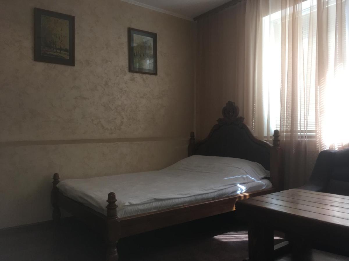 Міні-Готель Нептун Rivne Exteriér fotografie